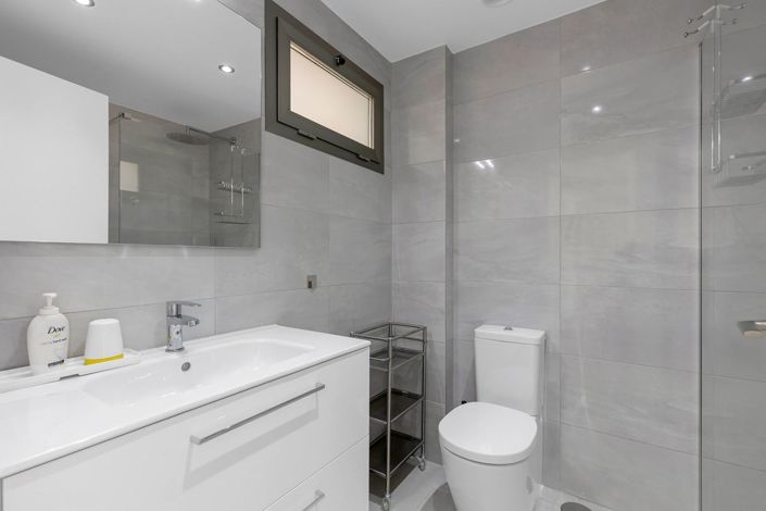 Image No.18-2 Bed Apartment for sale