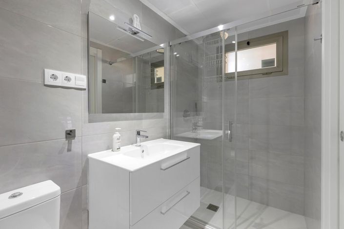 Image No.23-2 Bed Apartment for sale