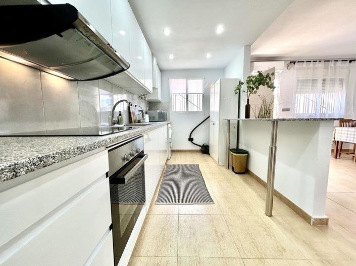 Image No.9-2 Bed Apartment for sale