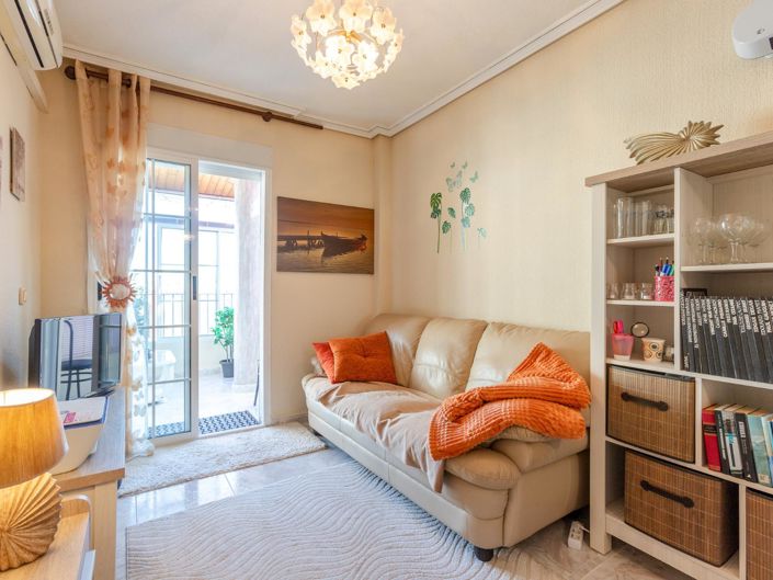 Image No.8-2 Bed Apartment for sale