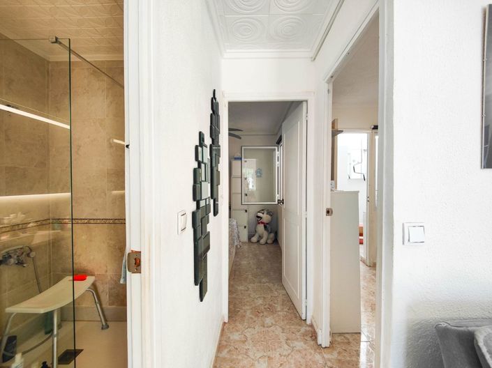 Image No.18-2 Bed House for sale
