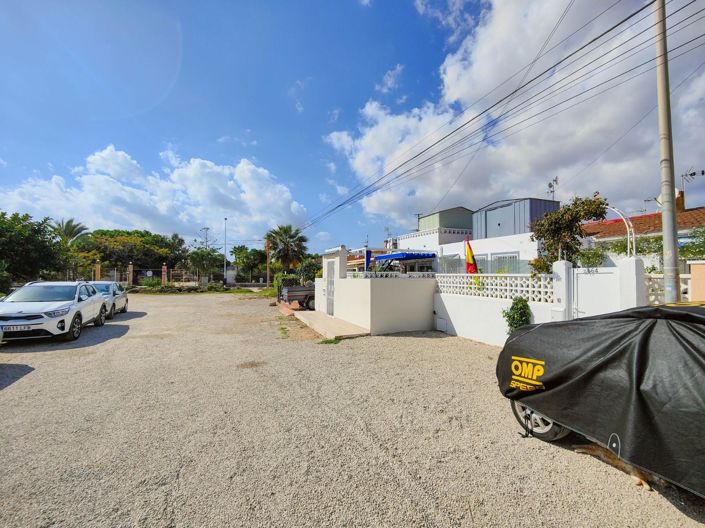 Image No.27-2 Bed House for sale