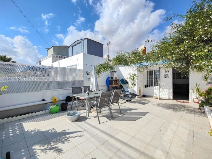 Image No.3-2 Bed House for sale