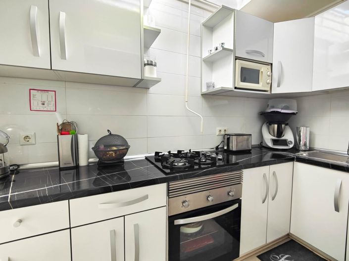 Image No.17-2 Bed House for sale