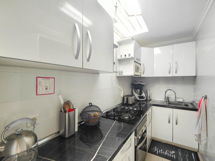Image No.18-2 Bed House for sale