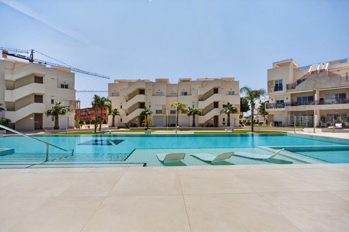 Image No.37-2 Bed Apartment for sale