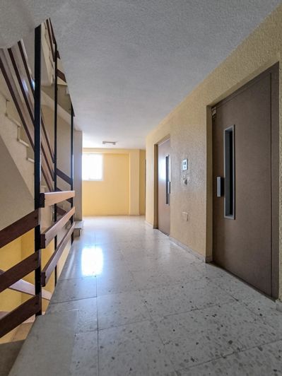 Image No.21-3 Bed Flat for sale