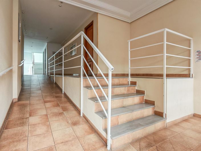 Image No.25-1 Bed Apartment for sale