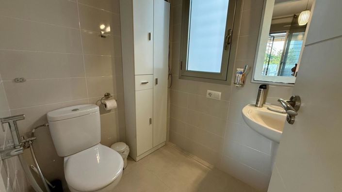 Image No.17-3 Bed Townhouse for sale