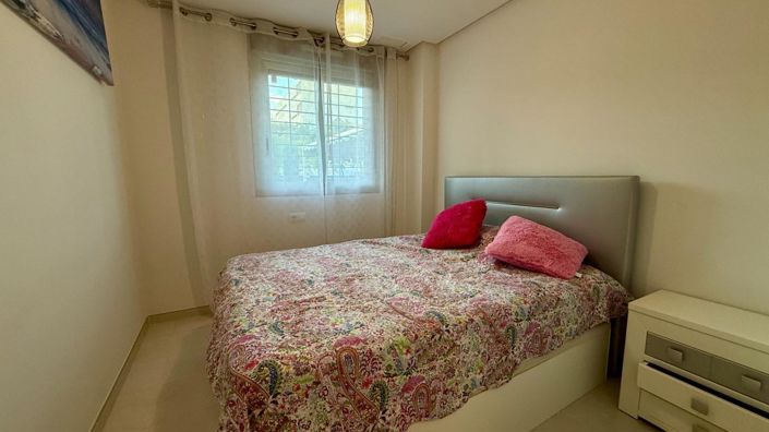 Image No.21-3 Bed Townhouse for sale