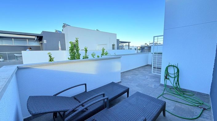 Image No.36-3 Bed Townhouse for sale