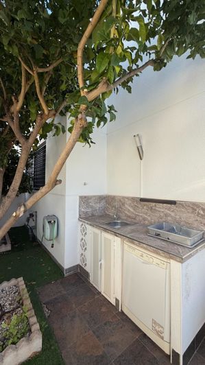 Image No.42-3 Bed Townhouse for sale