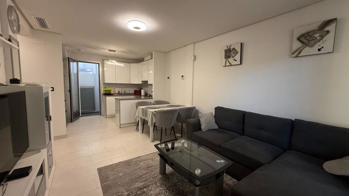 Image No.9-3 Bed Townhouse for sale