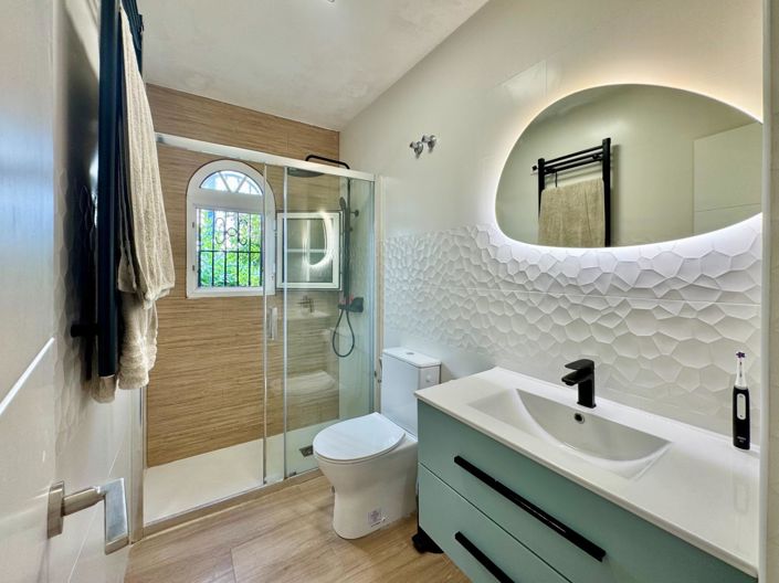 Image No.6-2 Bed Bungalow for sale