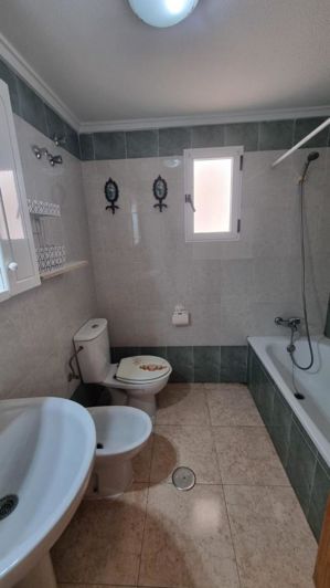Image No.4-Appartement de 2 chambres à vendre à Torrevieja