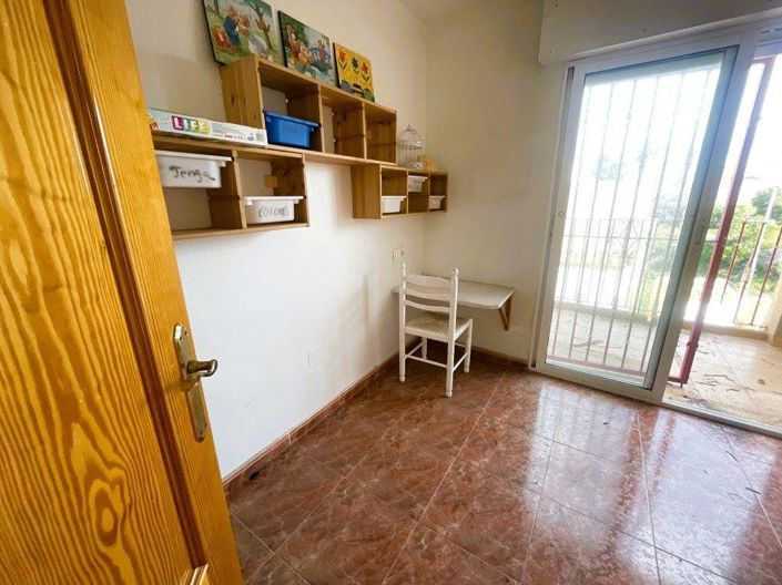 Image No.16-3 Bed House for sale
