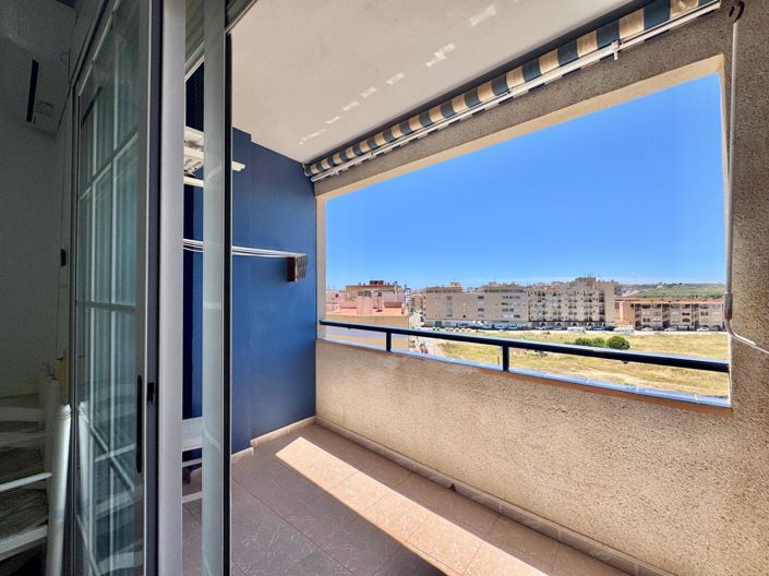 Image No.26-2 Bed Apartment for sale