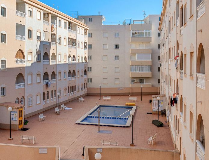 Image No.20-3 Bed Apartment for sale