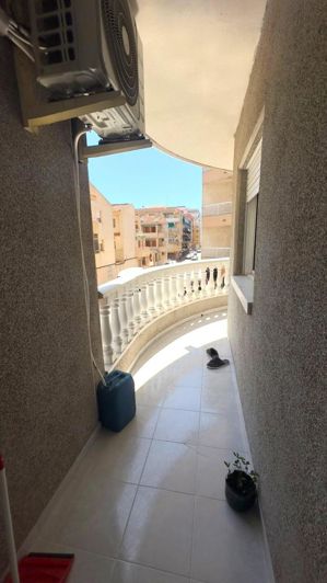 Image No.3-Appartement de 2 chambres à vendre à Torrevieja