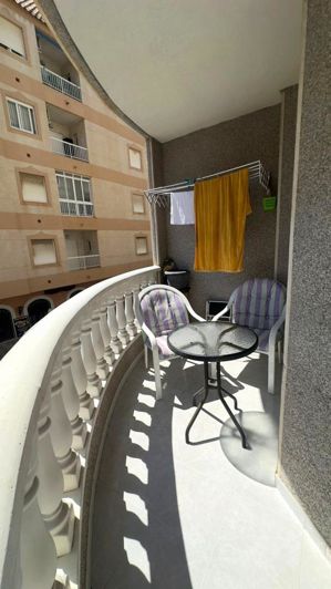 Image No.6-Appartement de 2 chambres à vendre à Torrevieja