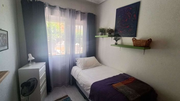 Image No.9-2 Bed Flat for sale
