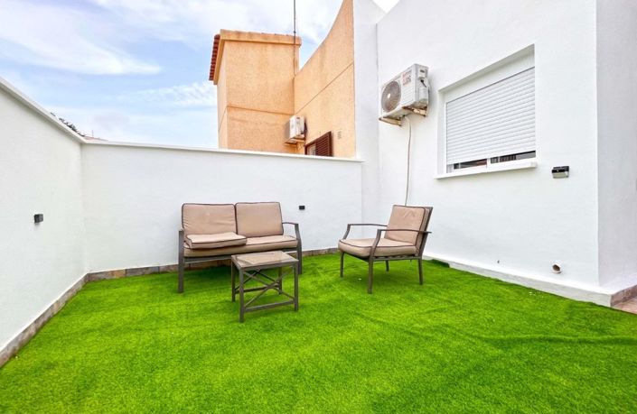 Image No.16-2 Bed Villa for sale