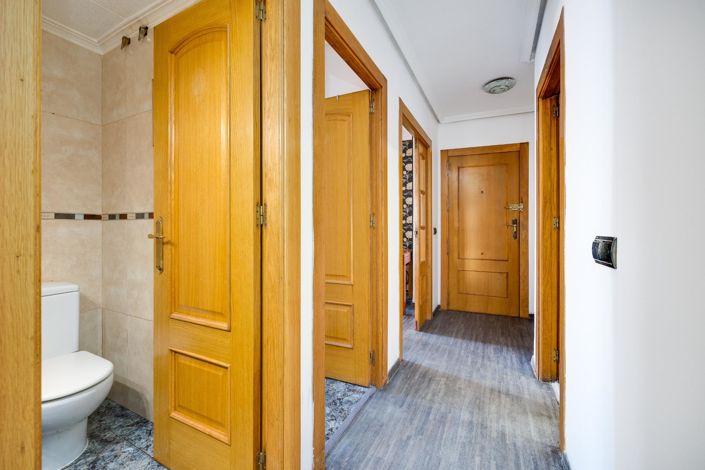 Image No.12-3 Bed Apartment for sale