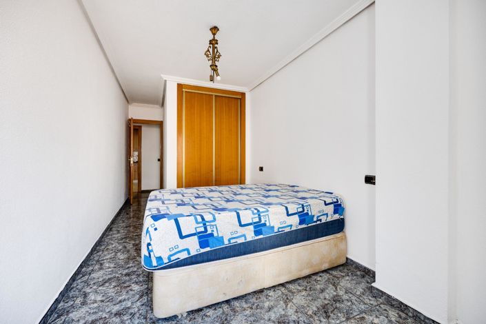 Image No.16-3 Bed Apartment for sale