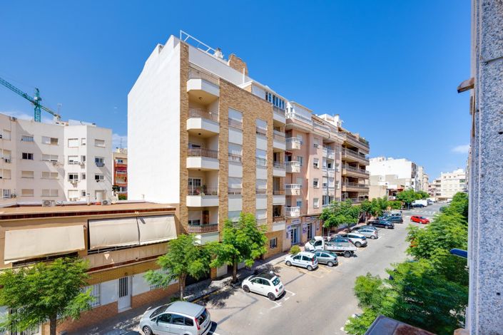 Image No.27-3 Bed Apartment for sale