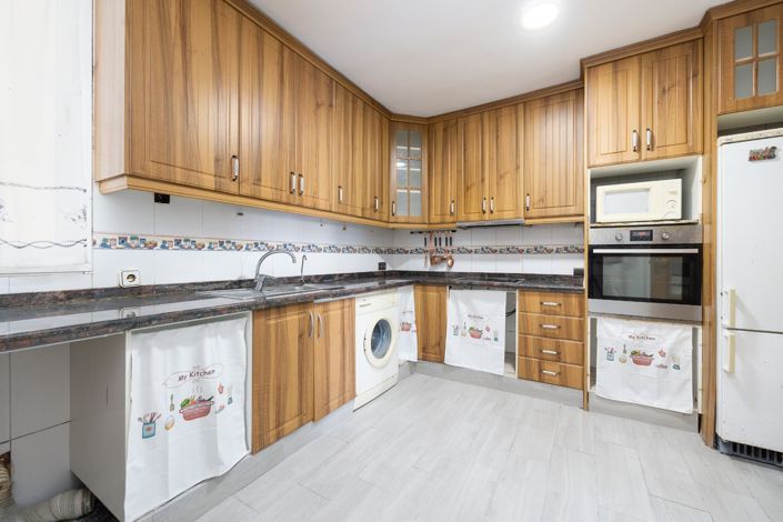 Image No.7-3 Bed Apartment for sale