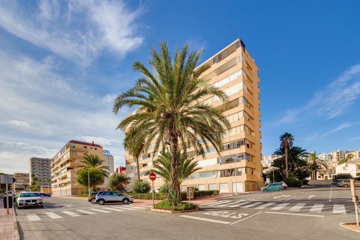 Image No.21-2 Bed Apartment for sale