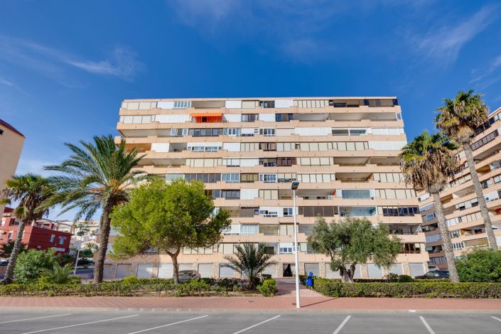 Image No.27-2 Bed Apartment for sale