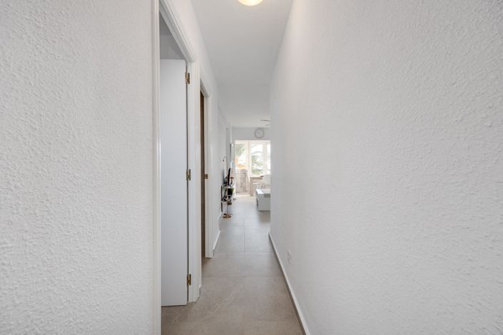 Image No.28-2 Bed Apartment for sale
