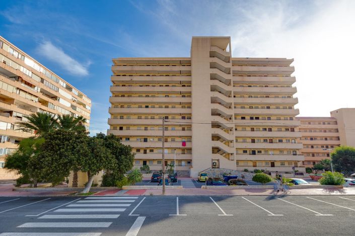 Image No.32-2 Bed Apartment for sale