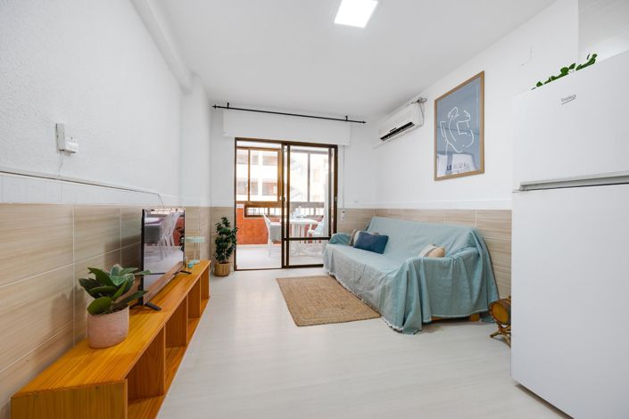 Image No.3-Appartement de 2 chambres à vendre à Torrevieja