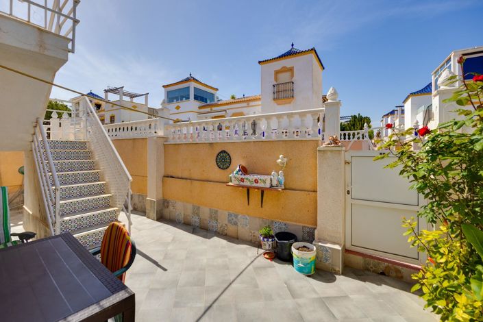 Image No.2-2 Bed Townhouse for sale
