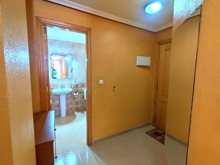 Image No.39-2 Bed Apartment for sale
