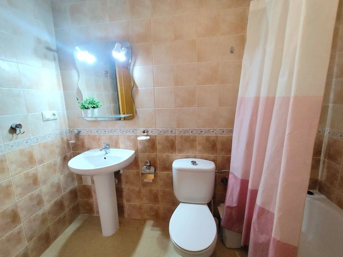 Image No.41-2 Bed Apartment for sale