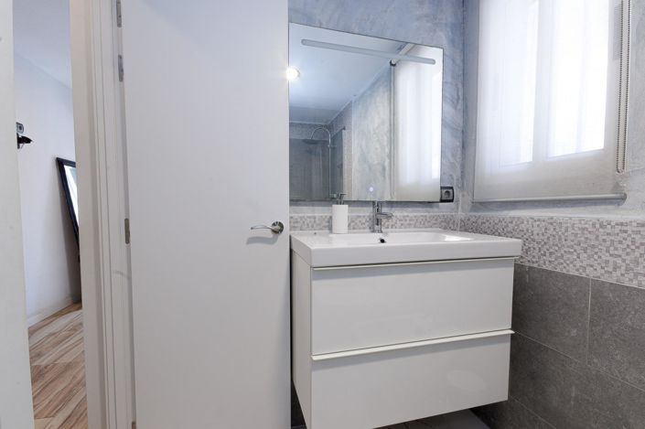 Image No.11-1 Bed Apartment for sale