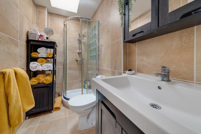 Image No.42-2 Bed Bungalow for sale
