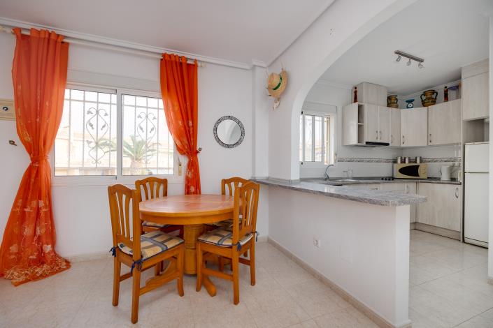Image No.16-2 Bed Bungalow for sale