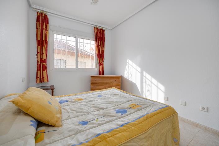 Image No.31-2 Bed Bungalow for sale