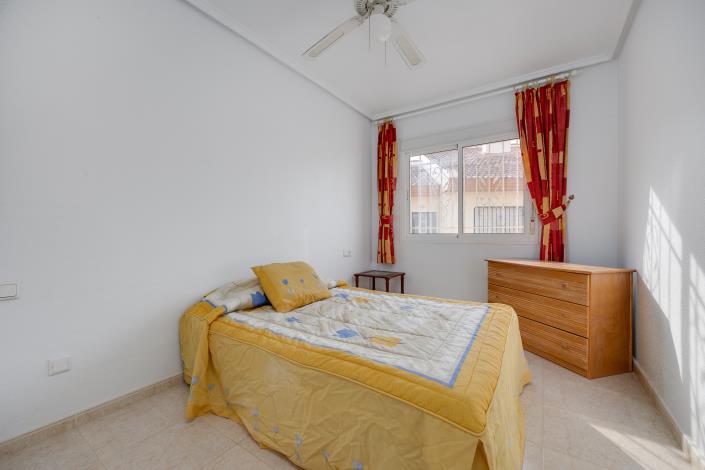 Image No.32-2 Bed Bungalow for sale