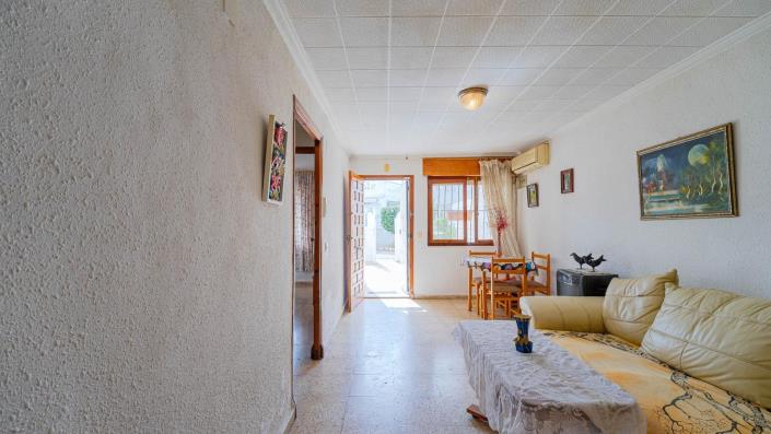 Image No.9-2 Bed Bungalow for sale