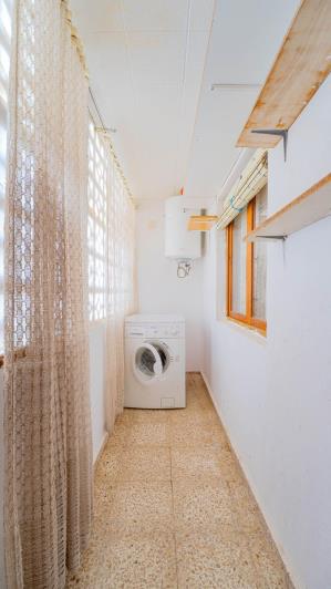 Image No.15-2 Bed Bungalow for sale