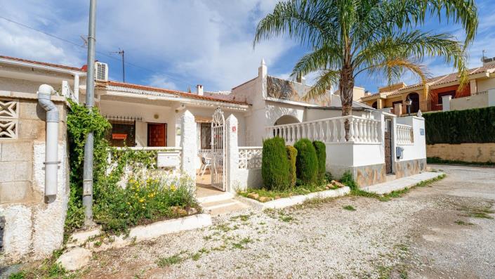 Image No.18-2 Bed Bungalow for sale