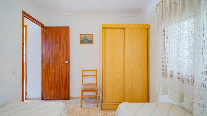 Image No.19-2 Bed Bungalow for sale