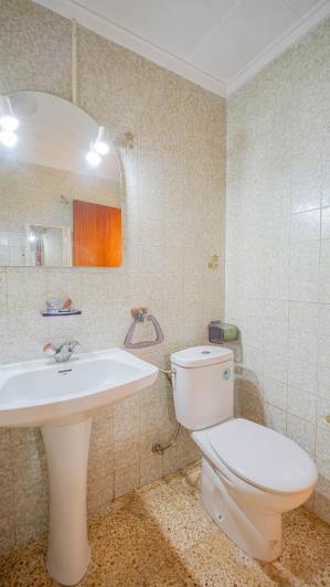 Image No.22-2 Bed Bungalow for sale