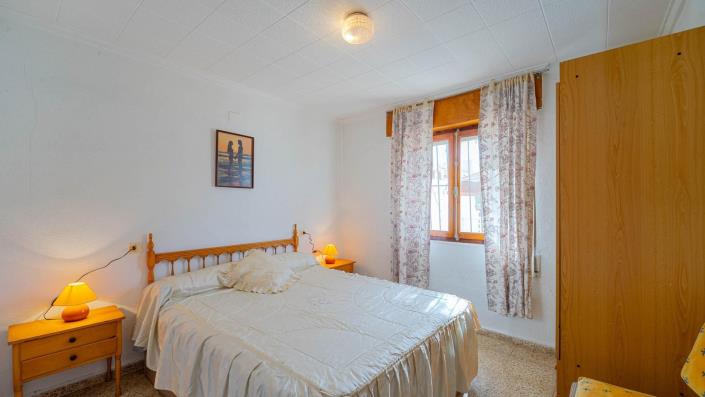 Image No.24-2 Bed Bungalow for sale