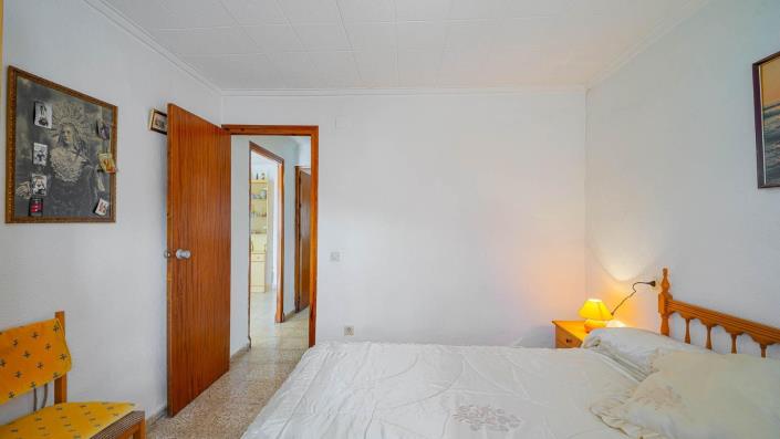 Image No.28-2 Bed Bungalow for sale